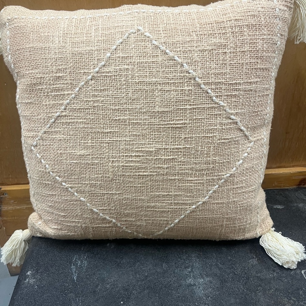 18” square pillow